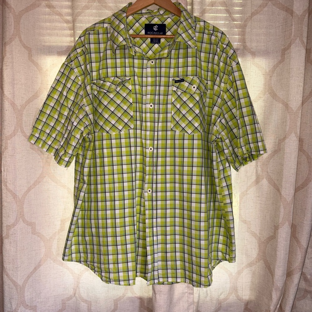 Rocawear Green and White Casual Button Down Shirt